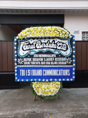 Papan Bunga Duka di Padang Matinggi